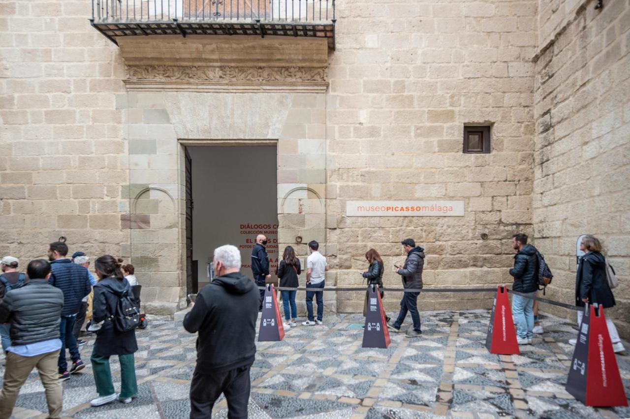 New Levante Pool & Museums Apartament マラガ エクステリア 写真